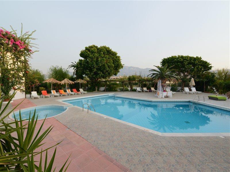 Golden Sun Hotel apartamentowy 2*